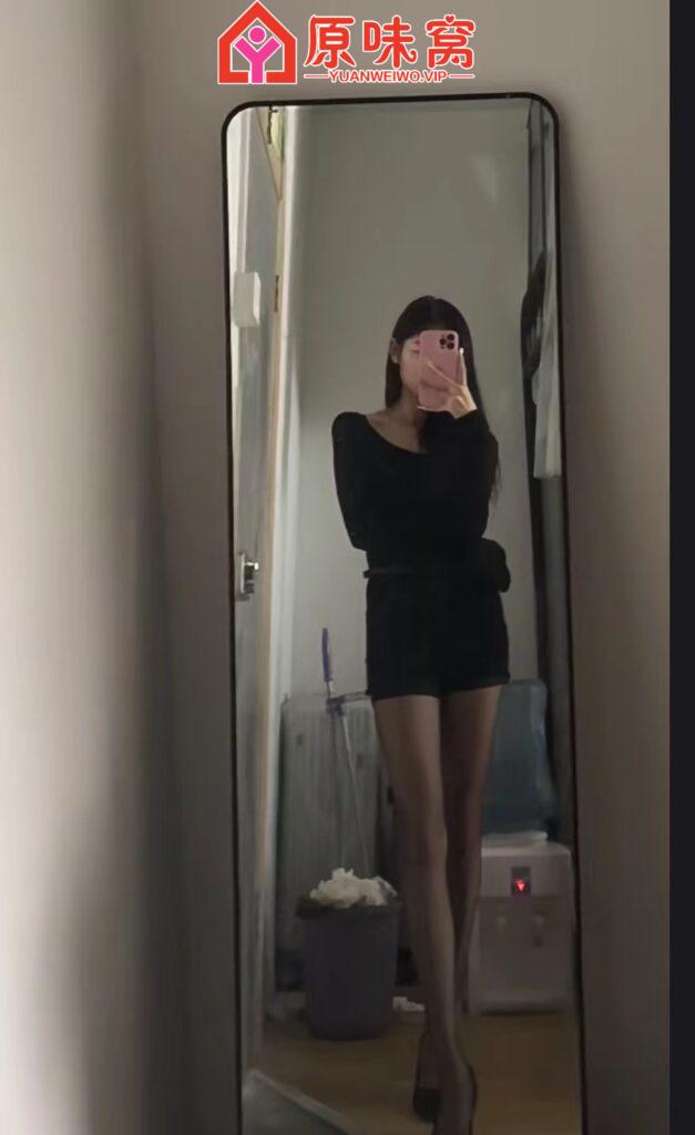 175姐姐的15d黑丝有狗狗喜欢嘛，裸穿的哦-陪聊调教sm小窝-原味窝官方-原味窝