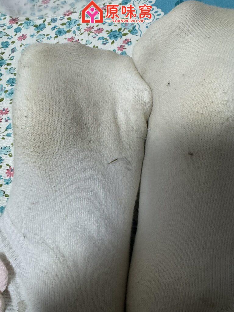 这么厚的袜子被我穿成这样也是很厉害了-原味袜子小窝-原味窝官方-原味窝