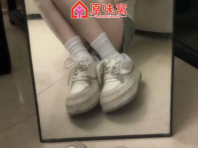 日常原味 暑假啦在家也没事干 无聊找个哥哥可以聊天 v找我-原味袜子小窝-原味窝官方-原味窝