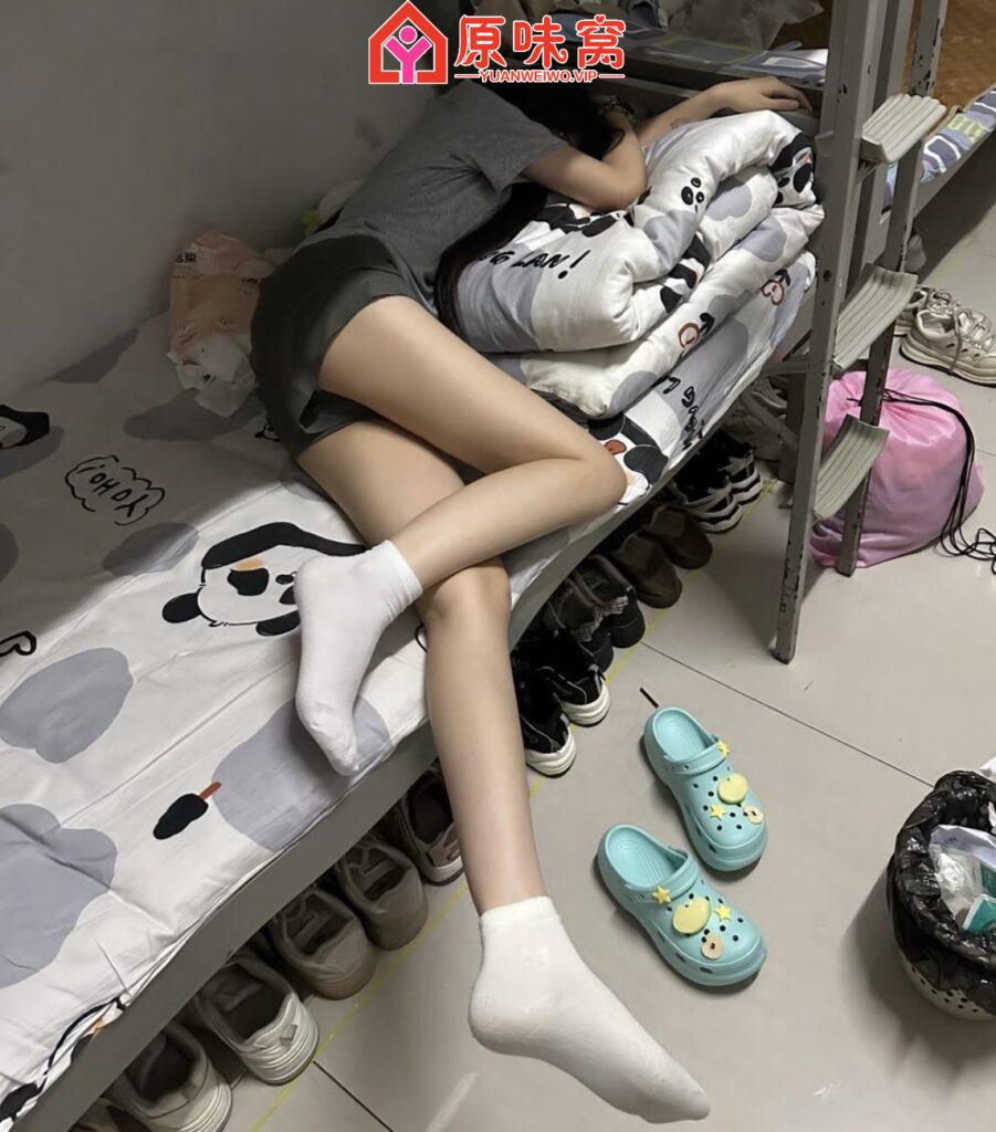 咳咳~ 宣布假期结束，金主大大  臭弟弟们该干嘛了~qq：1305775597-原味袜子小窝-原味窝官方-原味窝