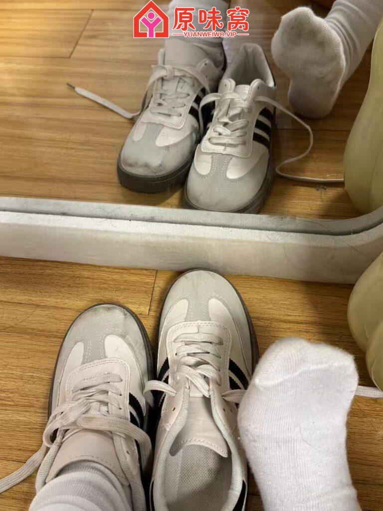 【站长担保】重口骚内加我~Q2164229311 飞机@xiaoyueliangyuanwei-原味袜子小窝-原味窝官方-原味窝