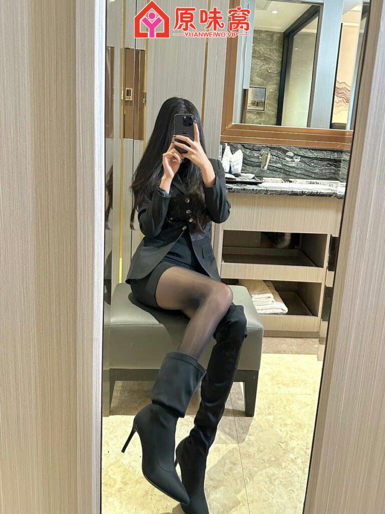 听说最近好多喜欢黑丝的弟弟？来露露姐满足你！qq：203199182-原味袜子小窝-原味窝官方-原味窝