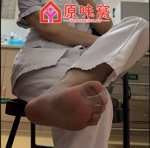 站长特邀  飞机电报：@DD66321  一位护士小萝莉-原味窝